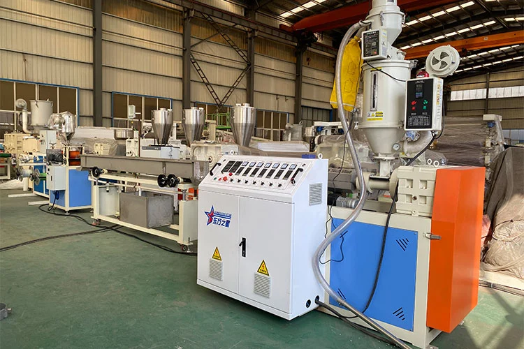 PE luggage edge strip equipment was successfully tested