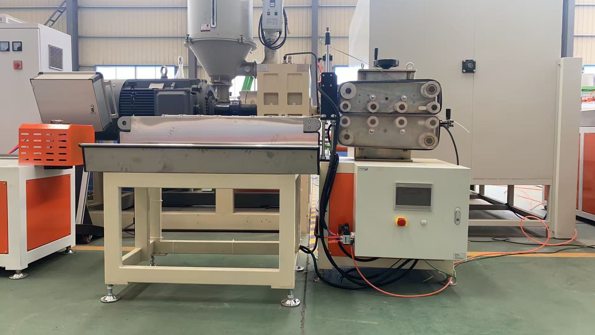 Cut-to-length machine exported to Mexico